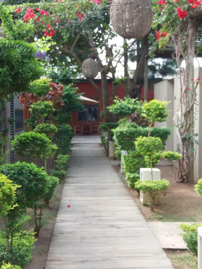 Liv Inn Guest House Maputo Exterior photo