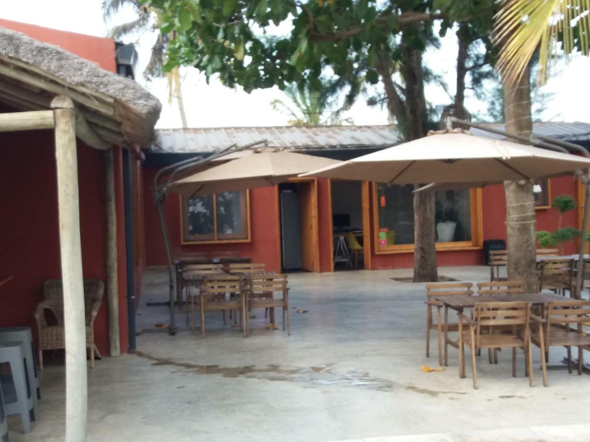 Liv Inn Guest House Maputo Exterior photo