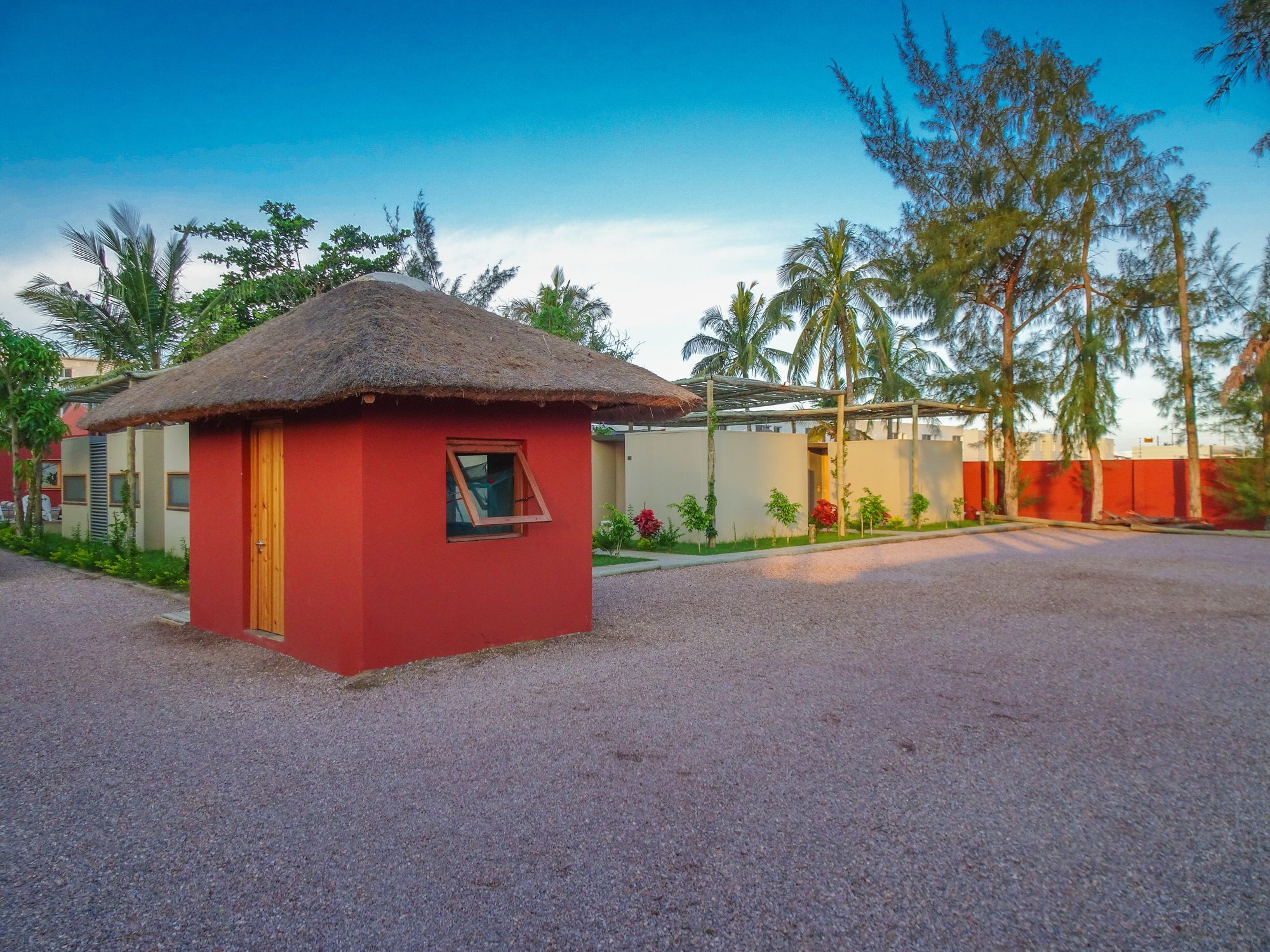 Liv Inn Guest House Maputo Exterior photo