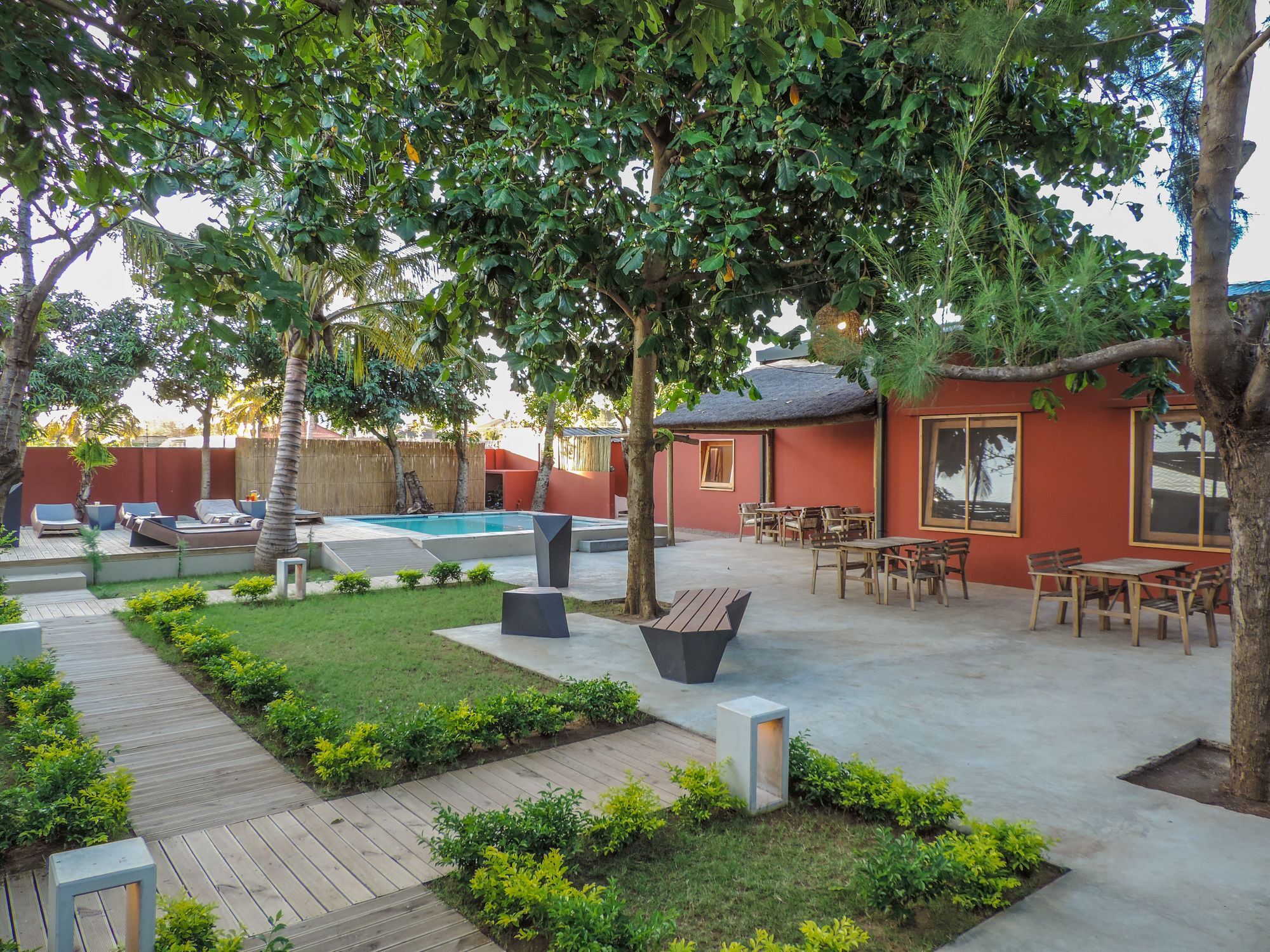 Liv Inn Guest House Maputo Exterior photo