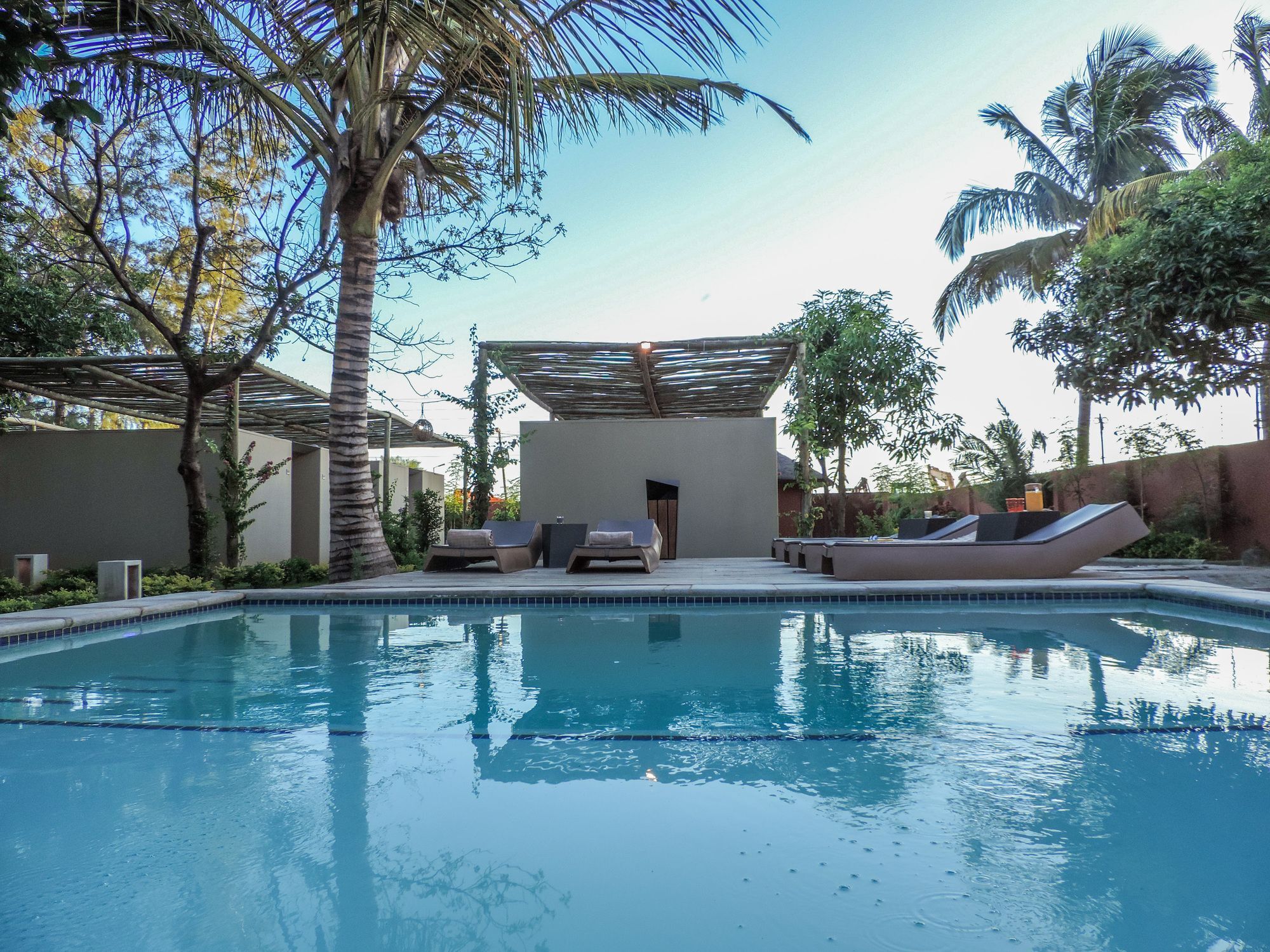 Liv Inn Guest House Maputo Exterior photo