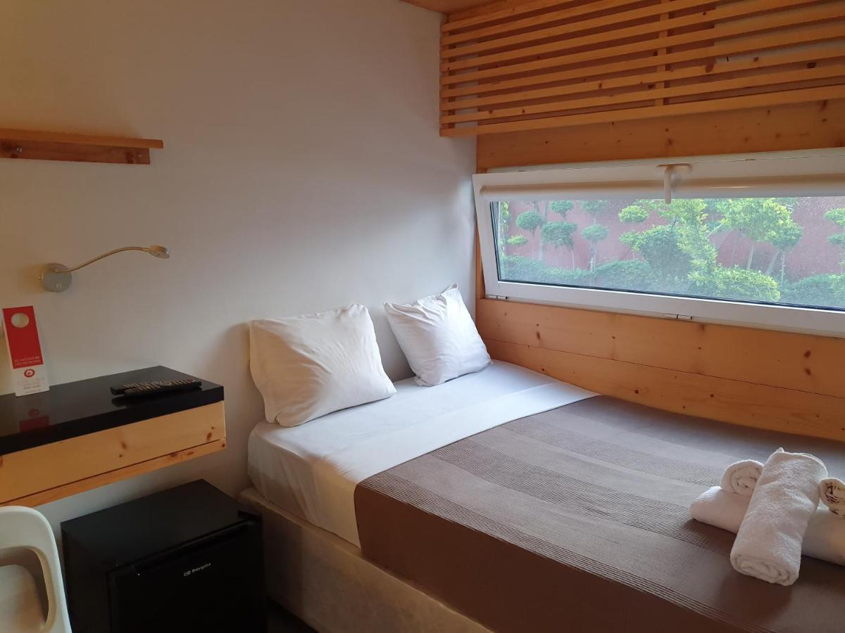 Liv Inn Guest House Maputo Exterior photo